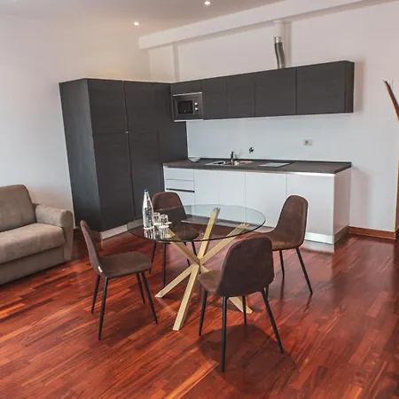 アパートホテル Victoria