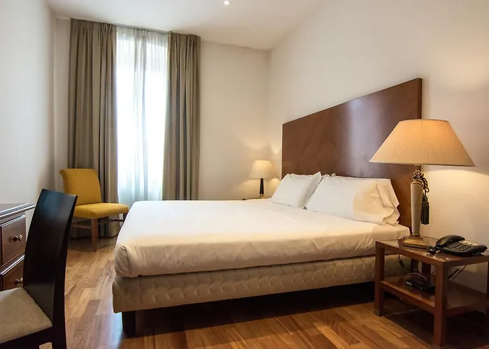 Victoria アパートホテル トリエステ